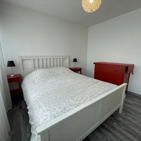 Lumineux Avec Parking Privee Appartement