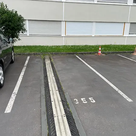 Апартаменты Lumineux Avec Parking Privee *