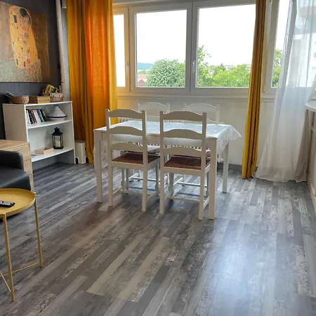 Lumineux Avec Parking Privee *